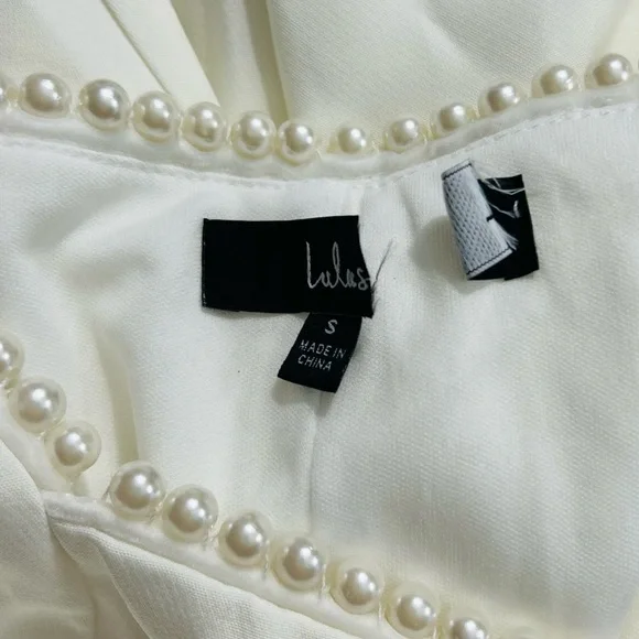 Luminous Aesthetic White Pearl Trim Long Sleeve Romper with Bow Size Small NWOT - Picture 4 of 7